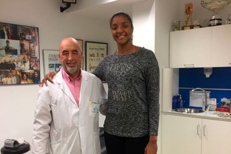 Reconocimiento médico en Medicina Deportiva de Policlínica Gipuzkoa al último fichaje del Balonmano Bera Bera